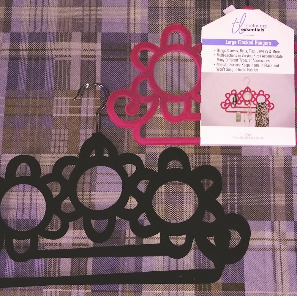 Black Accessories Hangers